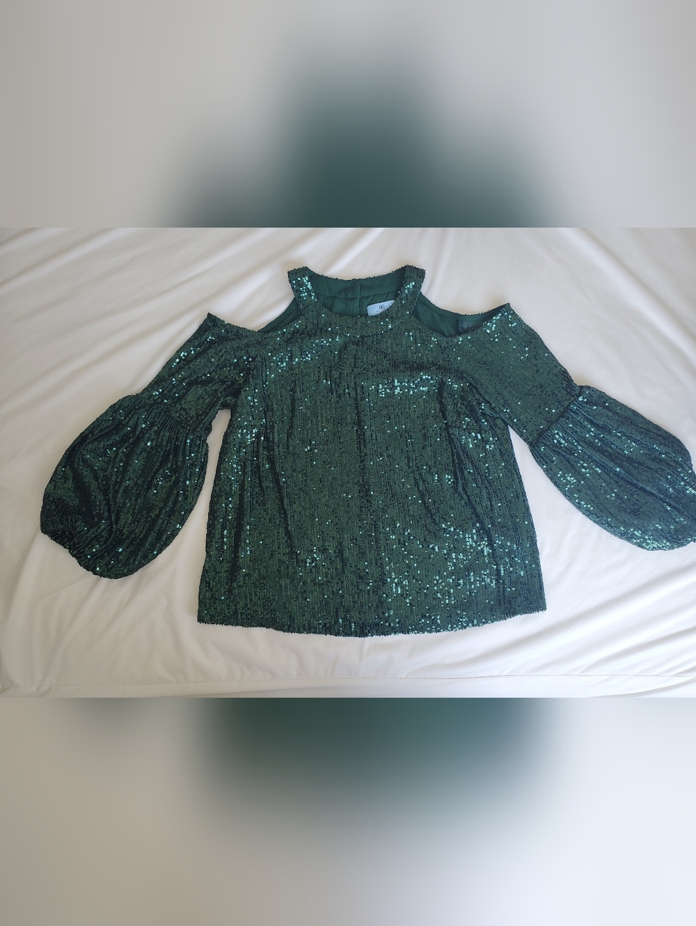 CeCe M Medium Green Sequin Cold Shoulder Blouse Puff Sleeves